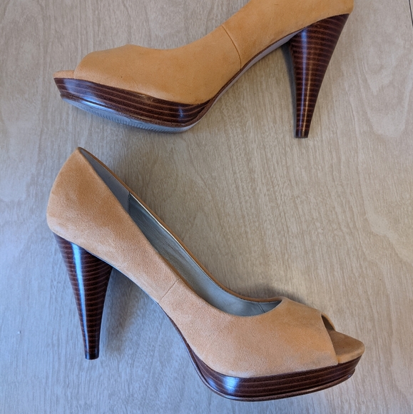 Style&Co Camel Suede Peeptoe Woodblock Heels size 8.5 - Picture 4 of 8